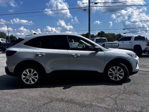 Used 2025 Ford Escape Active AWD/4WD image 5