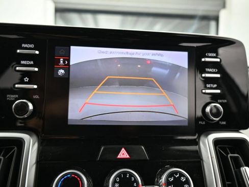 Used 2023 Kia Sorento LX FWD image 20