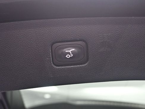 Used 2024 Ford Edge Titanium image 35