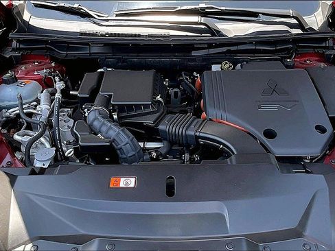 Used 2024 Mitsubishi Outlander SE AWD/4WD image 7