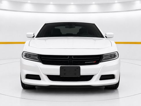 Used 2019 Dodge Charger SXT RWD image 8