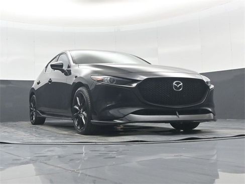 Used 2024 MAZDA MAZDA3 Hatchback w/ Appearance Package image 45