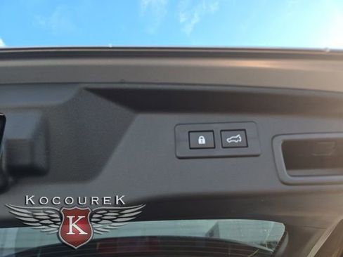 New 2026 Subaru Outback Touring XT image 19