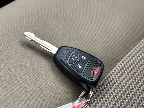 Used 2013 Jeep Patriot Latitude FWD image 26