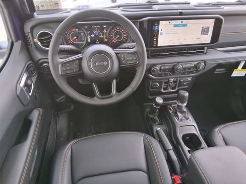 New 2026 Jeep Gladiator Mojave AWD/4WD image 13
