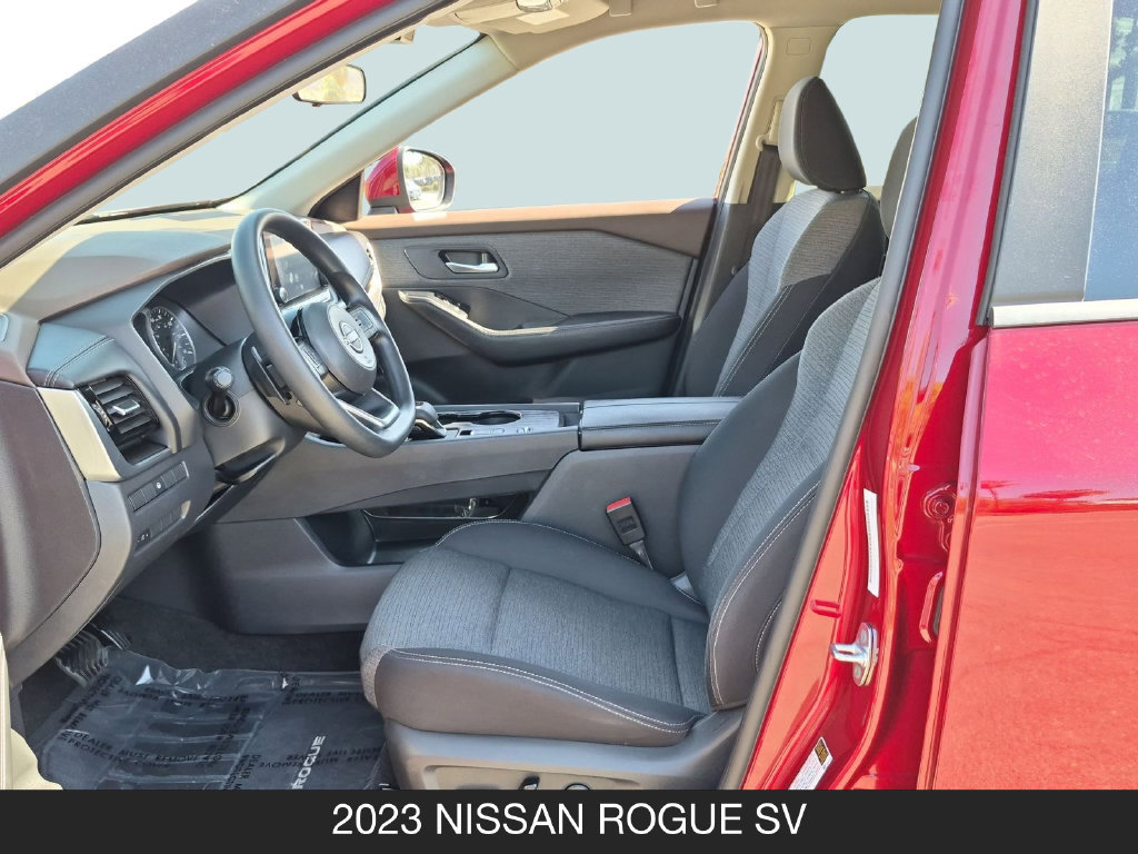 Certified 2023 Nissan Rogue SV FWD image 14
