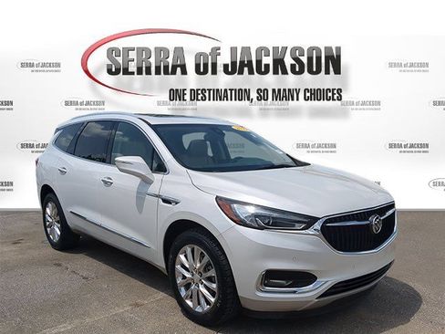 Used 2019 Buick Enclave Premium FWD image 2