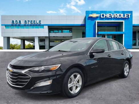 Used 2024 Chevrolet Malibu LT image 3