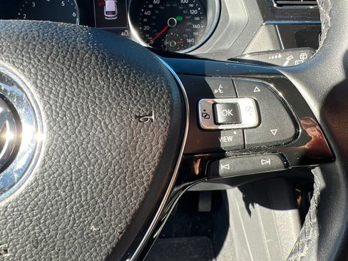 Used 2019 Volkswagen Tiguan SE AWD/4WD image 13