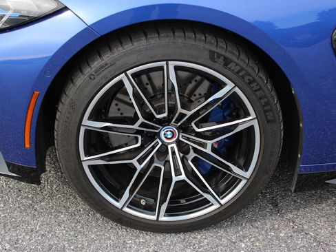 Used 2023 BMW M4 xDrive Competition image 40
