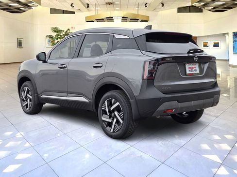 New 2026 Nissan Kicks SV w/ SV Premium Package FWD image 4