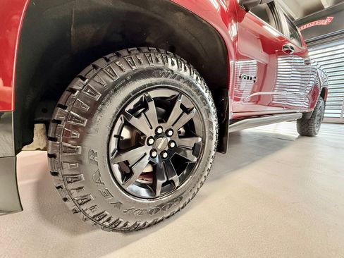 Used 2021 GMC Canyon AT4 AWD/4WD image 15