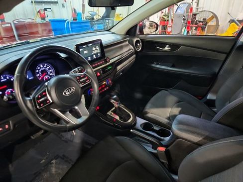 Used 2019 Kia Forte S w/ S Premium Package image 7