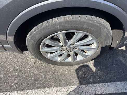 Used 2019 Buick Envision Essence image 16