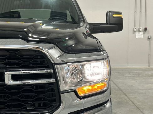 Used 2024 RAM 3500 Tradesman w/ Chrome Appearance Group image 10