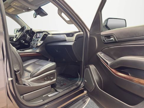 Used 2018 GMC Yukon SLT image 31