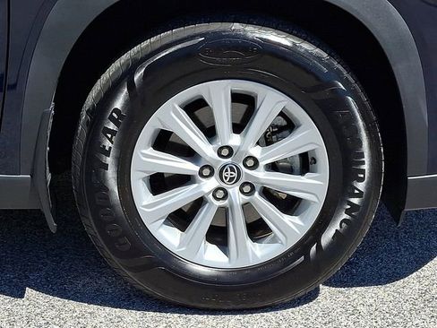 Used 2025 Toyota Grand Highlander AWD image 11