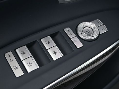 Used 2026 Genesis GV70 3.5T Sport Prestige image 18