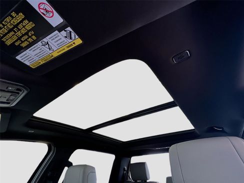 New 2026 Toyota Tundra Limited image 6