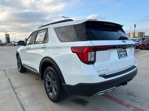 New 2025 Ford Explorer Active w/ Active Comfort Package image 27