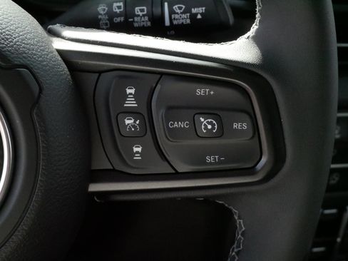 Used 2026 Jeep Wrangler Unlimited Sport AWD/4WD image 25