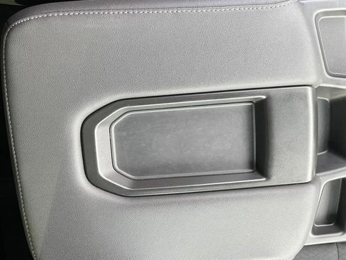 Used 2024 Chevrolet Silverado 2500 Custom w/ Custom Value Package image 21