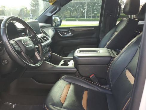 Certified 2021 GMC Yukon AT4 w/ AT4 Premium Plus Package AWD/4WD image 21