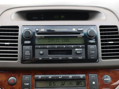 Used 2003 Toyota Camry LE FWD image 31
