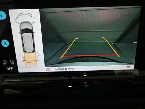 New 2026 Volkswagen Atlas SE image 6