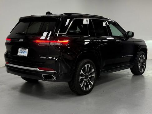 Used 2022 Jeep Grand Cherokee Overland w/ Adv Protech Group III AWD/4WD image 3