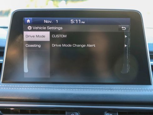 Used 2019 Genesis G70 2.0T Advanced image 35