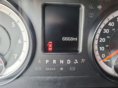 Used 2022 RAM 1500 Classic Warlock image 10