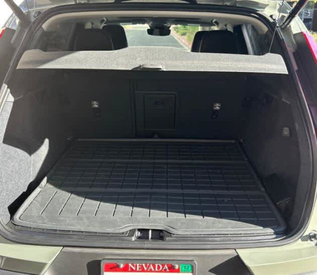 Used 2024 Volvo XC40 B5 Plus w/ Protection Package Premier AWD/4WD image 7