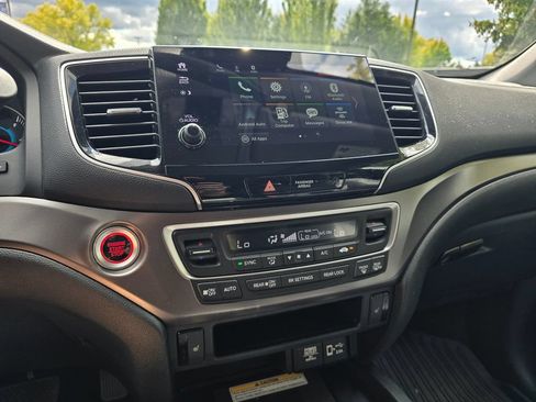 Used 2022 Honda Pilot Special Edition image 8