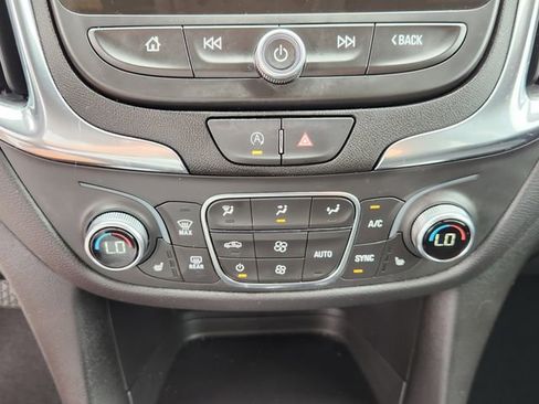 Used 2024 Chevrolet Equinox LT AWD/4WD image 18