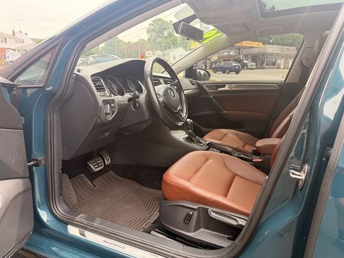 Used 2019 Volkswagen Golf Alltrack SE AWD/4WD image 9