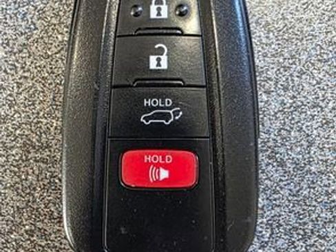 Used 2022 Toyota Highlander Limited image 37