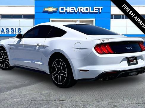 Used 2021 Ford Mustang GT Premium RWD image 3