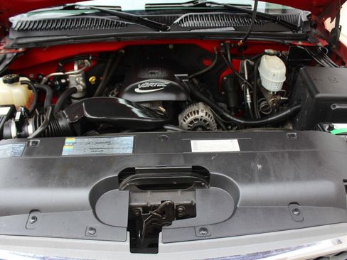 Used 2005 Chevrolet Silverado 3500 4x4 Regular Cab image 26