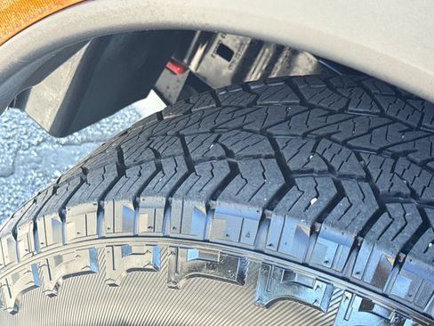 Certified 2023 Nissan Frontier PRO-4X w/ Pro-4X Premium Package AWD/4WD image 12