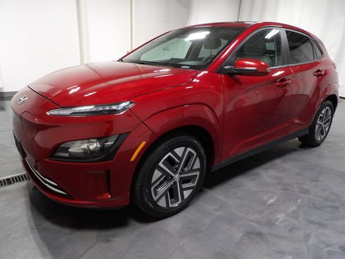 Used 2023 Hyundai Kona SE FWD image 4