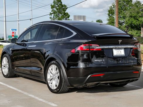 Used 2016 Tesla Model X 75D AWD/4WD image 10