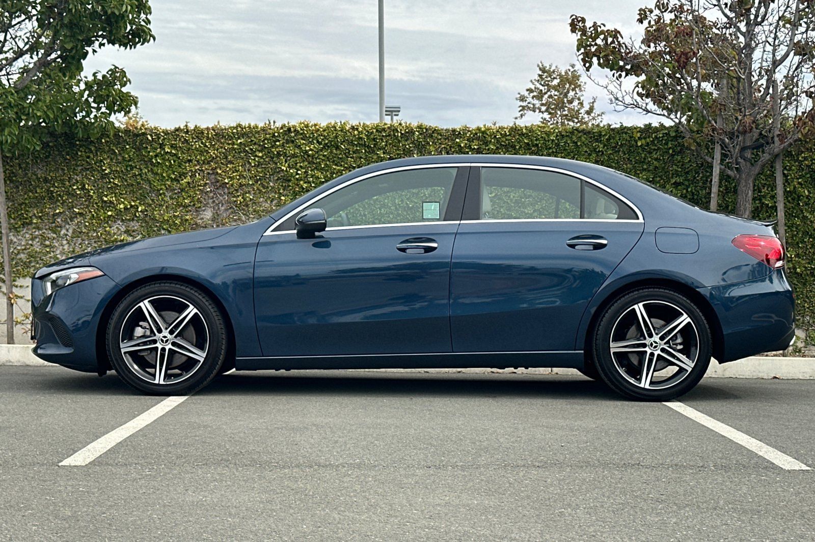 Used 2020 Mercedes-Benz A 220 image 7