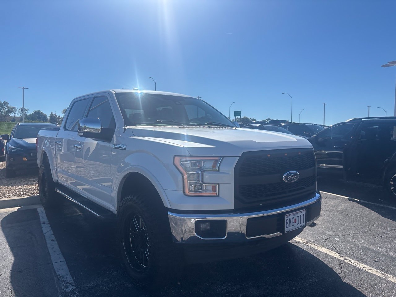 Used 2017 Ford F150 Lariat w/ Equipment Group 502A Luxury AWD/4WD image 3