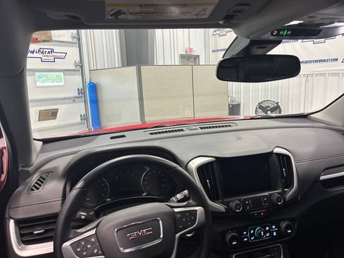 Used 2023 GMC Terrain SLT w/ LPO, Floor Liner Package FWD image 2