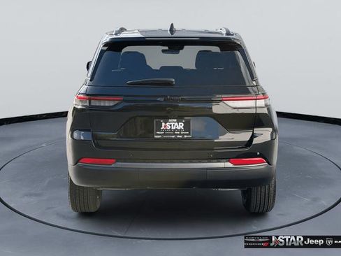 New 2026 Jeep Grand Cherokee Altitude RWD image 6