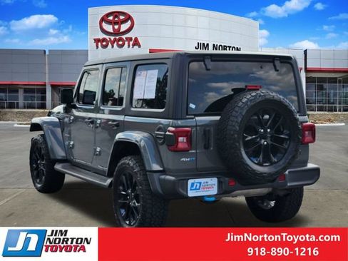 Used 2022 Jeep Wrangler Unlimited Sahara AWD/4WD image 7
