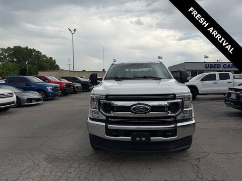 Used 2021 Ford F250 XLT w/ FX4 Off-Road Package AWD/4WD image 18