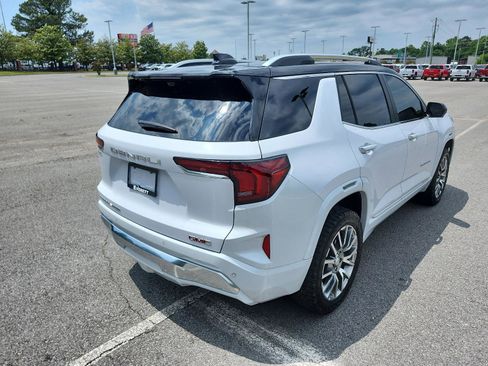 Used 2026 GMC Terrain Denali AWD/4WD image 3