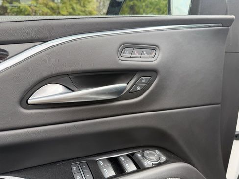 Used 2023 Cadillac Escalade Sport w/ LPO, ONYX Package image 11